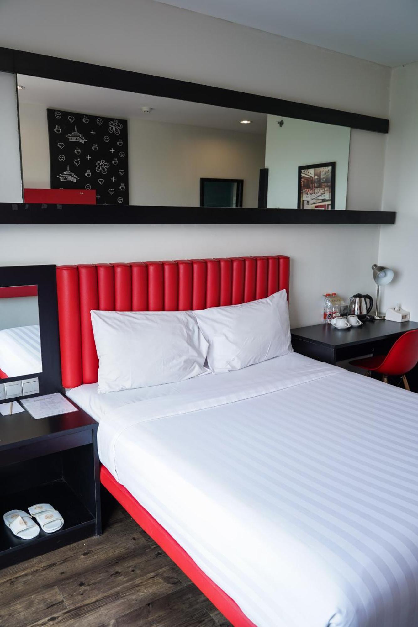 Kalya Hotel Bandung Dago Exterior foto