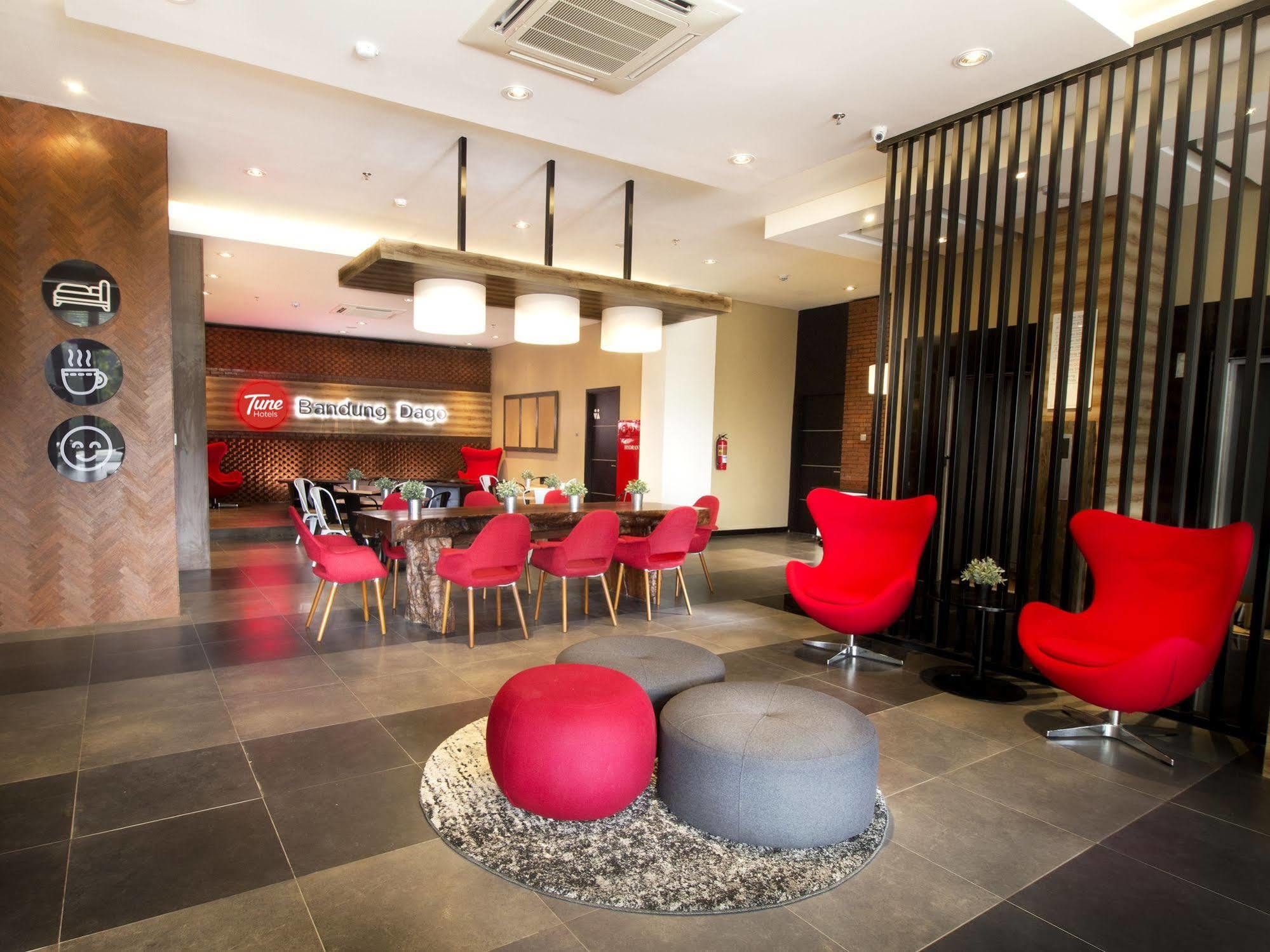 Kalya Hotel Bandung Dago Exterior foto